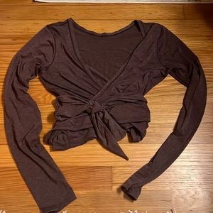Lululemon tie around crop top